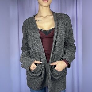 SO Dark Grey Chunky Ribbed Cardigan Womens Size L Groovy Textured Pockets Chic